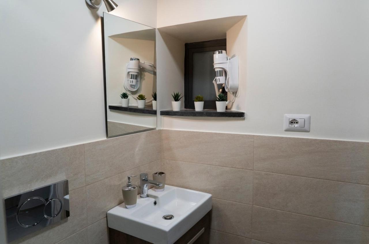 Ad Un Passo Dal Centro Apartment Catania Exterior photo